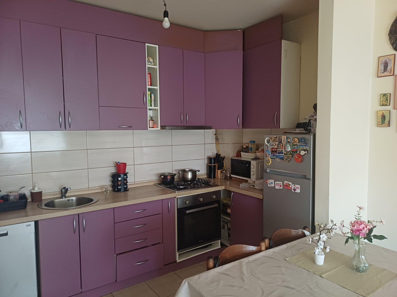 Stan 55 m2, prizemlje nove zgrade 200 m od centra Inđije